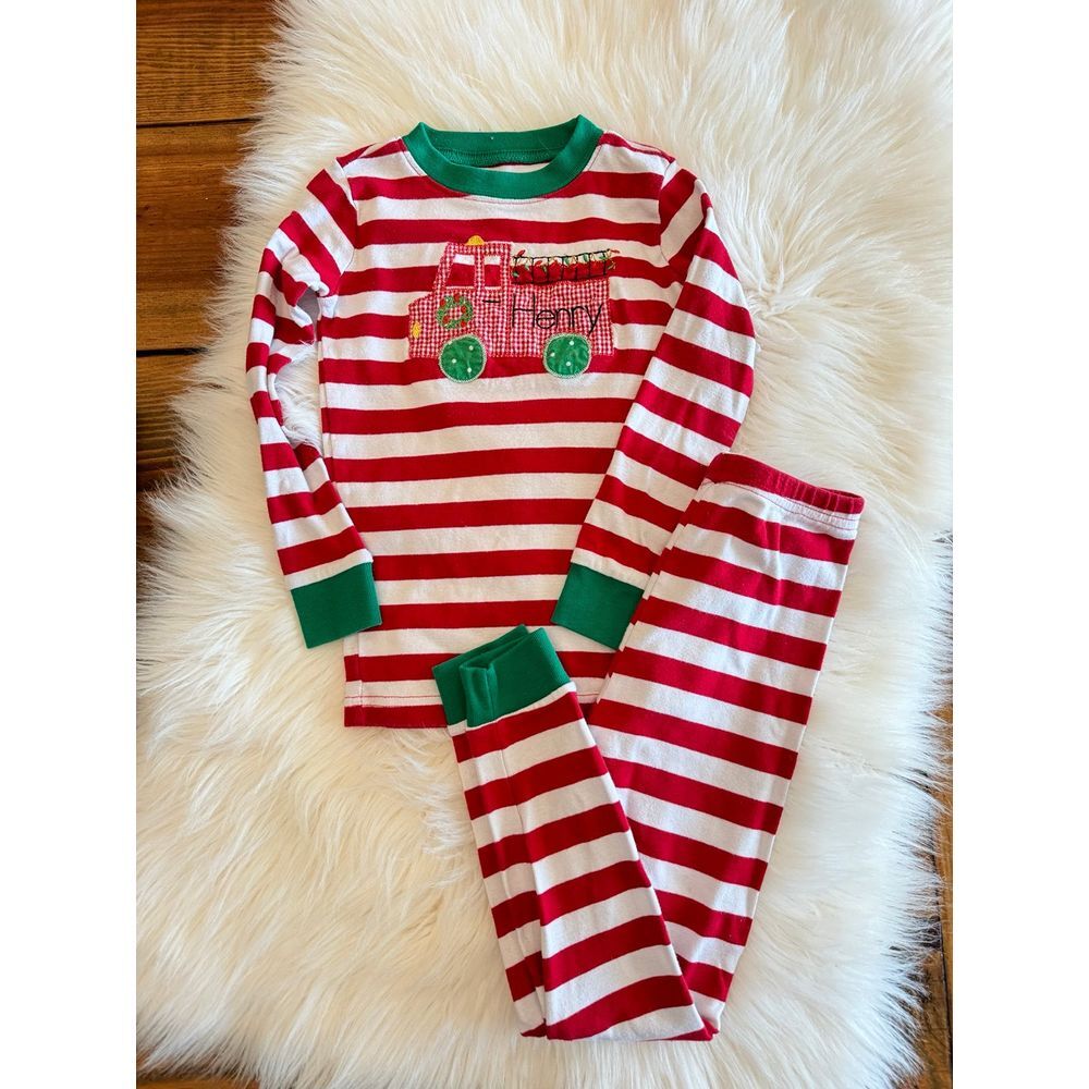 Henry appliqued Christmas Pajama Set‎ size 5